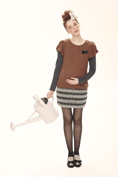 38周深卡其包臀連衣裙