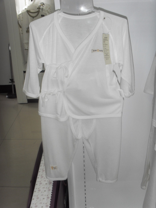 娃愛(ài)的蓓蓓麻賽爾汗布系帶內(nèi)衣