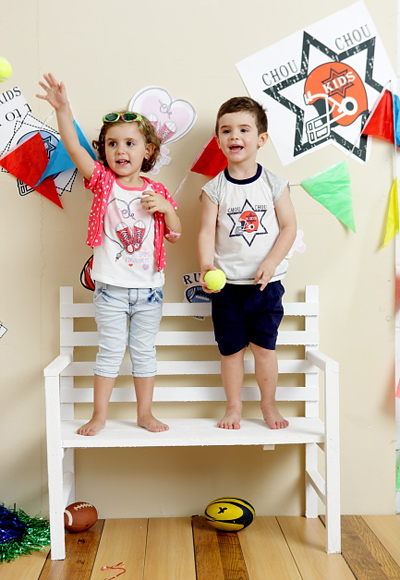 丑丑新款時(shí)尚童裝白色