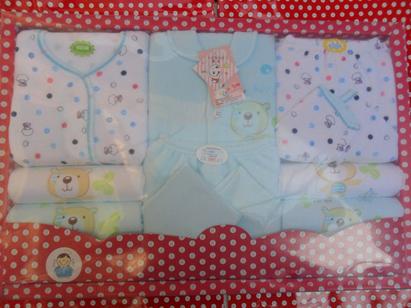 魯寶藍(lán)色波點(diǎn)嬰兒內(nèi)衣套裝