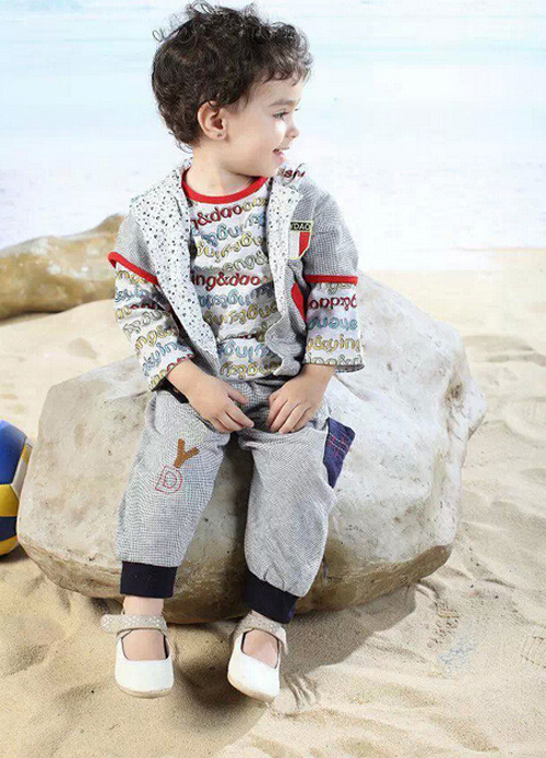 圣嬰島兒童春裝套裝