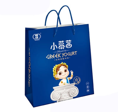 旺仔小慕茜希臘風(fēng)味酸奶禮品裝.jpg 旺仔小慕茜希臘風(fēng)味酸奶禮品裝.jpg