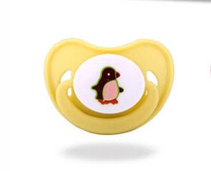 唯昵貝貝WB13安撫奶嘴黃色.jpg 唯昵貝貝WB13安撫奶嘴黃色.jpg