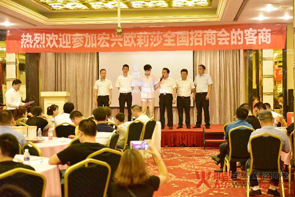 ȫSչF(xin)Ʒ Wɯ̷Ϻ̕(hu)٬F(xin)ӆ؛