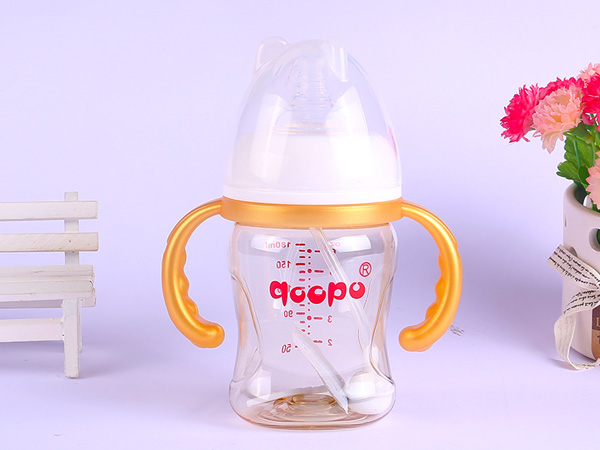 qoopo有柄自動(dòng)寬口徑PPSU小奶瓶.jpg qoopo有柄自動(dòng)寬口徑PPSU小奶瓶.jpg