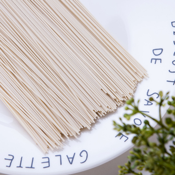 麗嬰美果蔬面 胡蘿卜味3.jpg