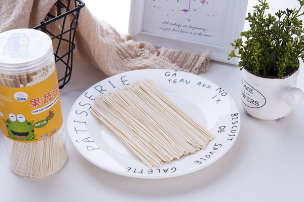 麗嬰美果蔬面 胡蘿卜味2.jpg