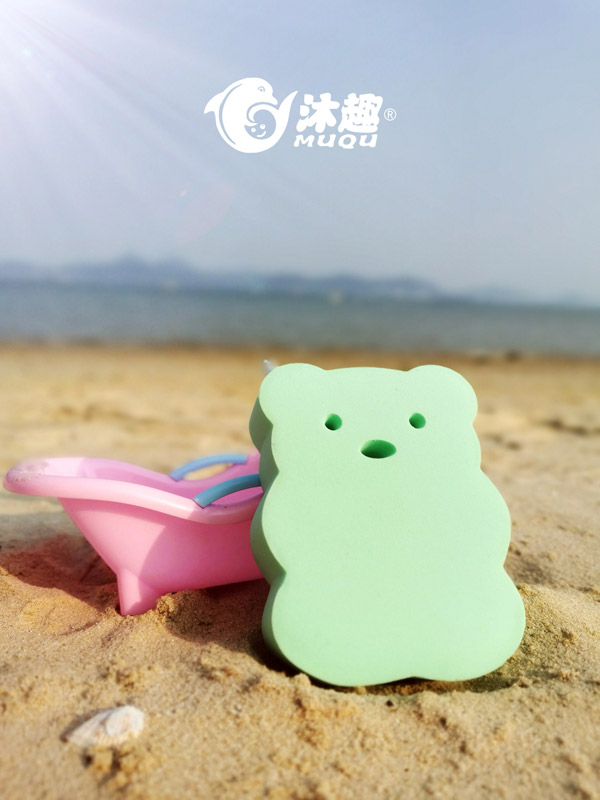 沐趣寶寶搓澡棉綠色小熊造型.jpg