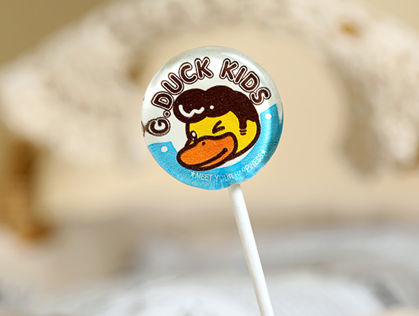 米唐田木小黃鴨無蔗糖照片糖-藍(lán)色.jpg 米唐田木小黃鴨無蔗糖照片糖-藍(lán)色.jpg