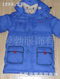 �۠����{ɫ�ɐ���q��