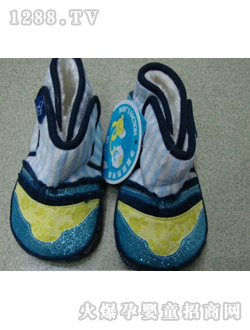 麗嬰房藍(lán)色帶點(diǎn)嬰兒鞋